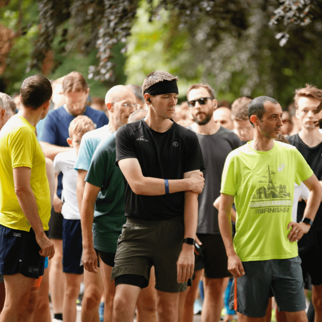 people waiting for run