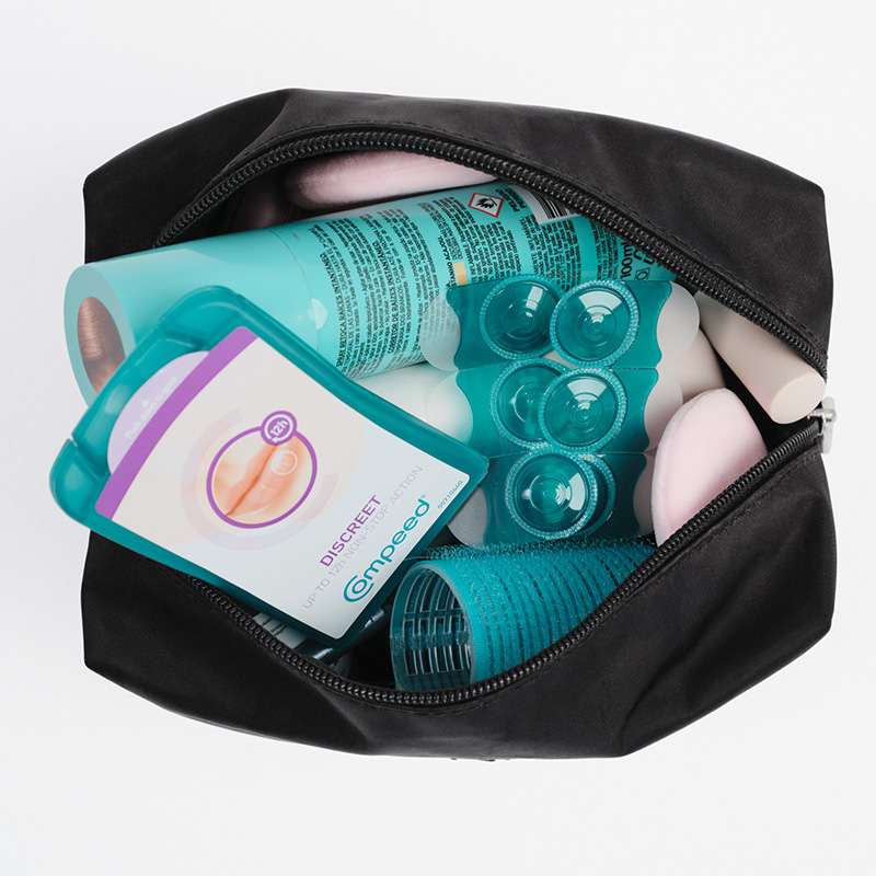 Small bag filled with Compeed Discreet Herpes Patches